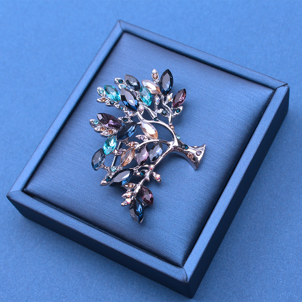 Women’s Tree of Life Brooch Rhinestones Elegant Jewelry for Lovers of Luxury Fashion