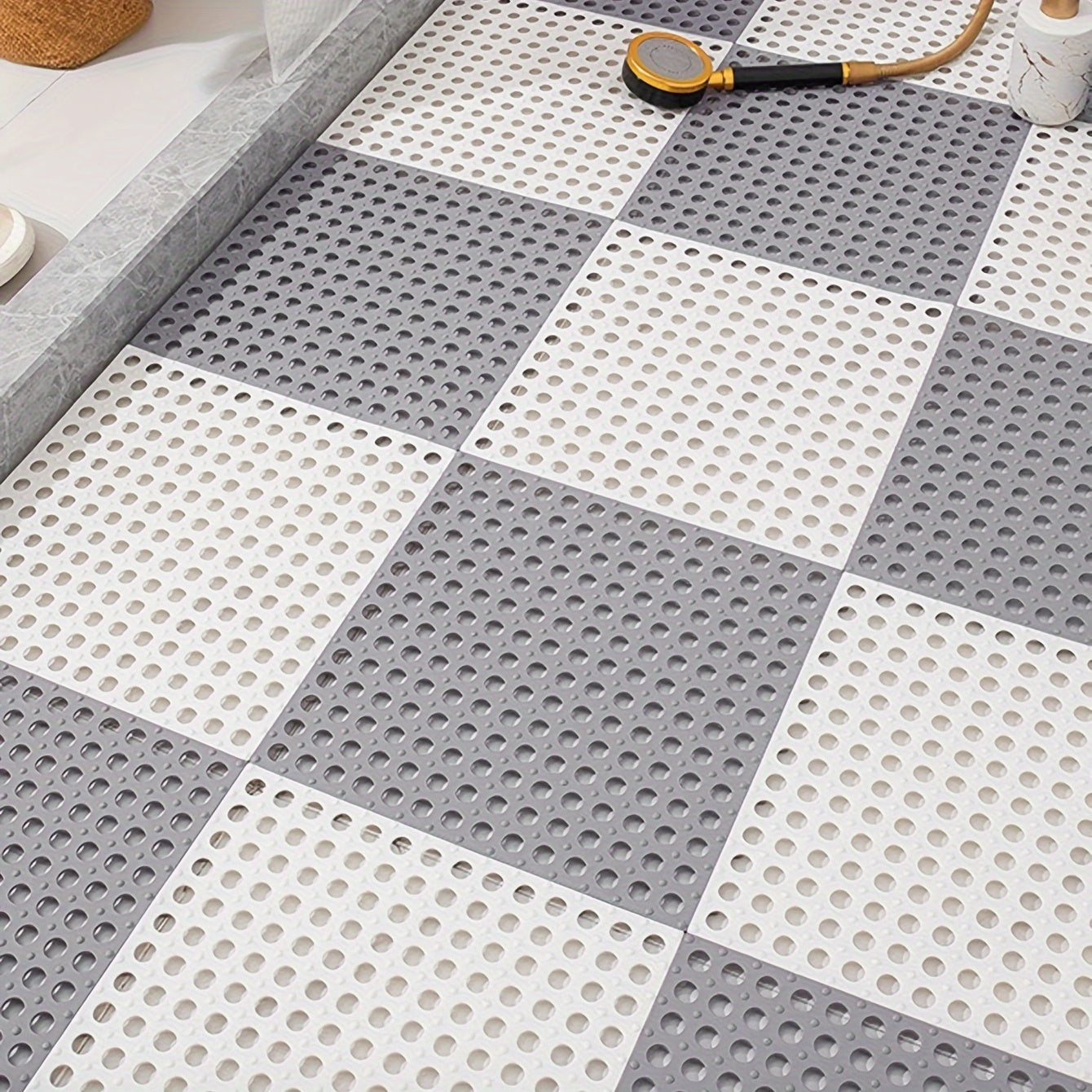 Набор из 4 нескользящих ковриков для душа с дренажными отверстиями, прочный полиэстер