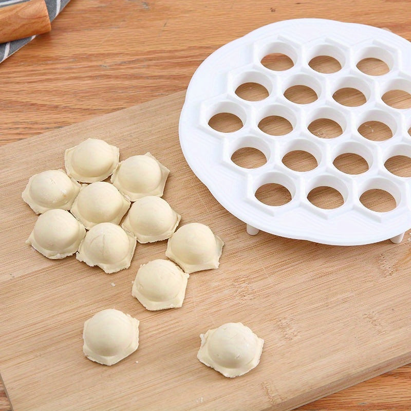 19-Hole Plastic Ravioli and Dumpling Press Round Shape Manual Kitchen Tool