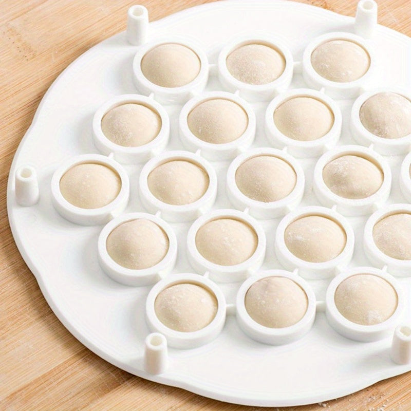 19-Hole Plastic Ravioli and Dumpling Press Round Shape Manual Kitchen Tool