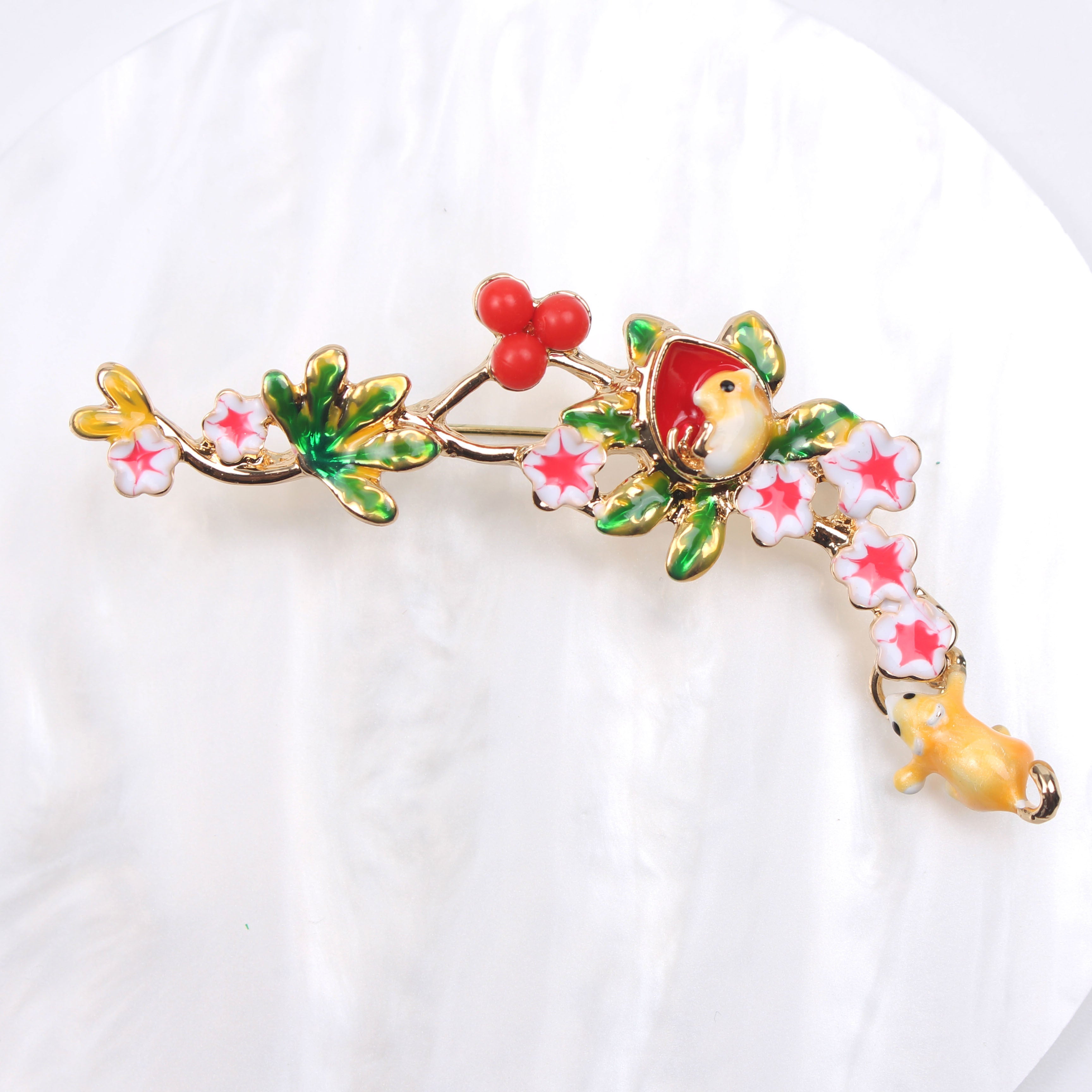 Enamel Squirrel Brooch Animal Floral Jewelry for Women Gift Elegant Novelty