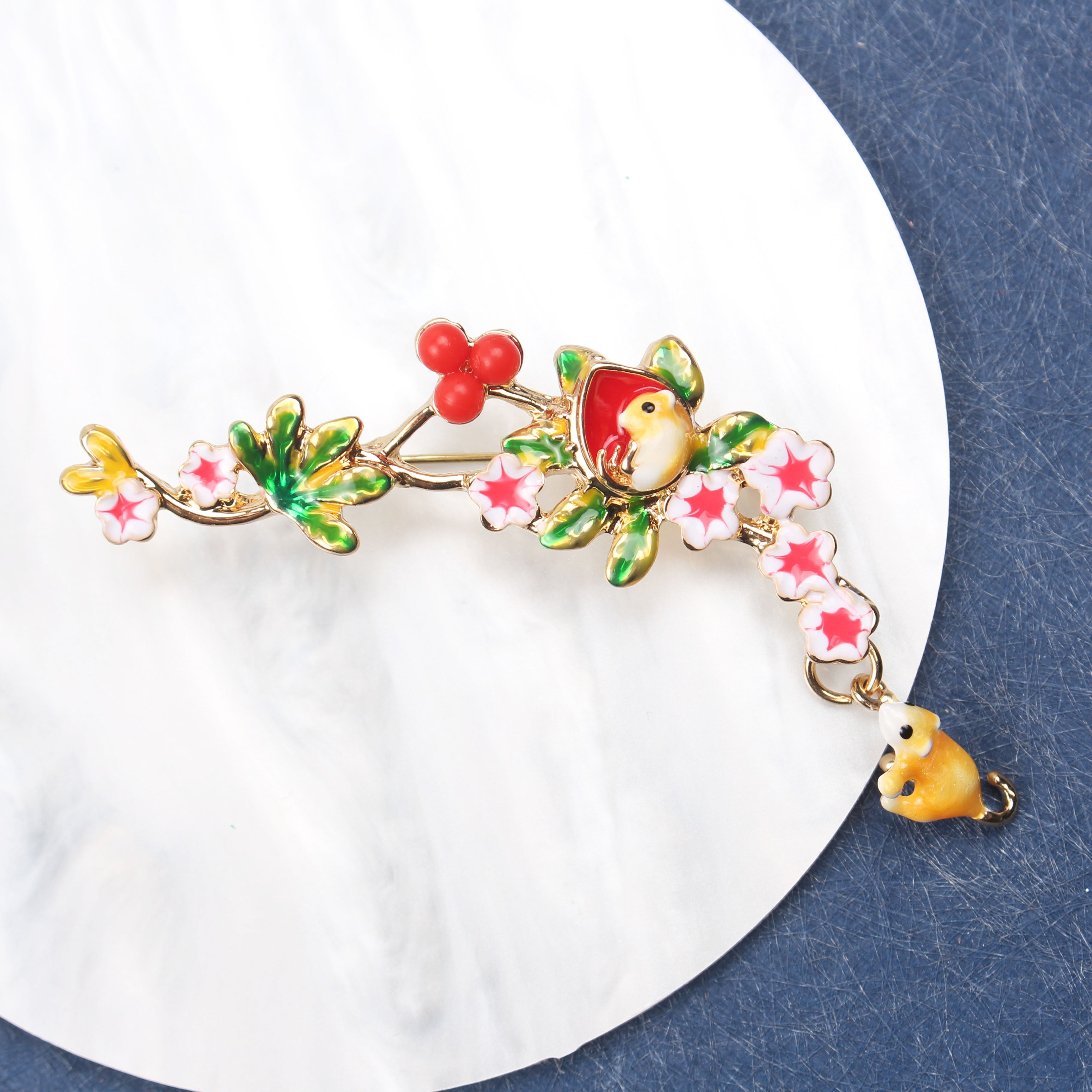 Enamel Squirrel Brooch Animal Floral Jewelry for Women Gift Elegant Novelty