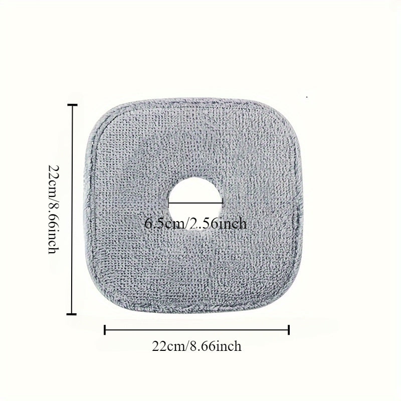 5 ta Qo‘l bosimli aylanuvchi mop mato to‘plami: Samarali ifloslik ajratish uchun qalin sintetik toladan tayyorlangan, Kvadrat va doira shakllarini o‘z ichiga oladi, Kundalik tozalash uchun yopishqoq aksessuarlar bilan jihozlangan - 5 dona