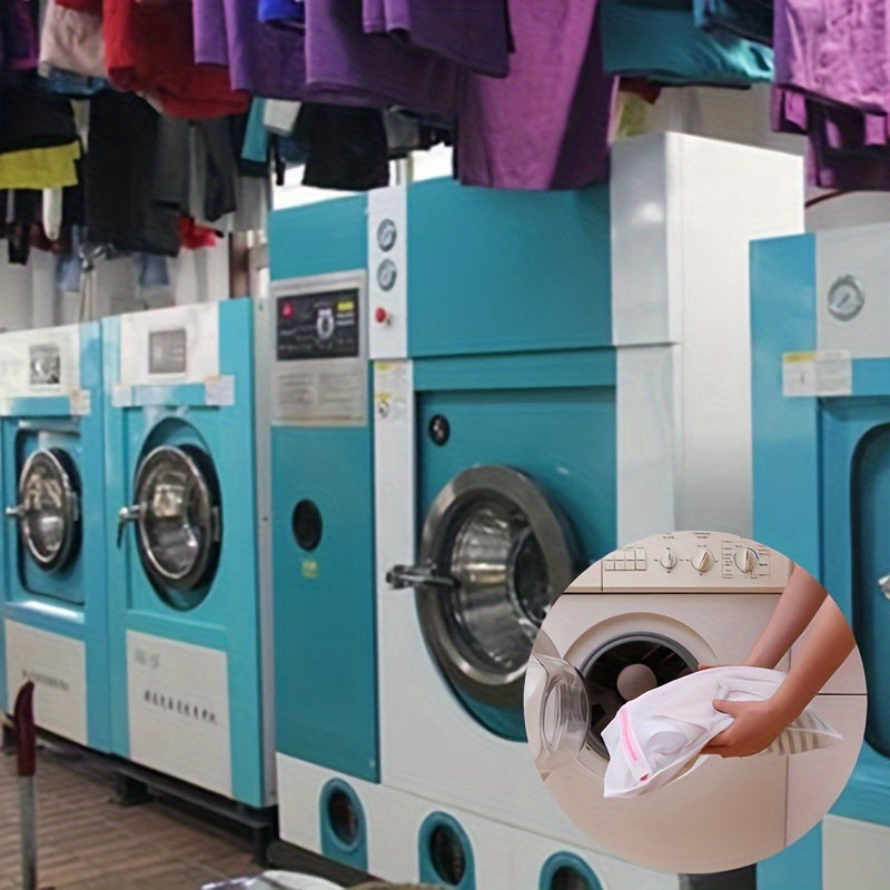 Mesh Laundry Bags 4-Pack with Zippers for Delicate Clothes and Underwear