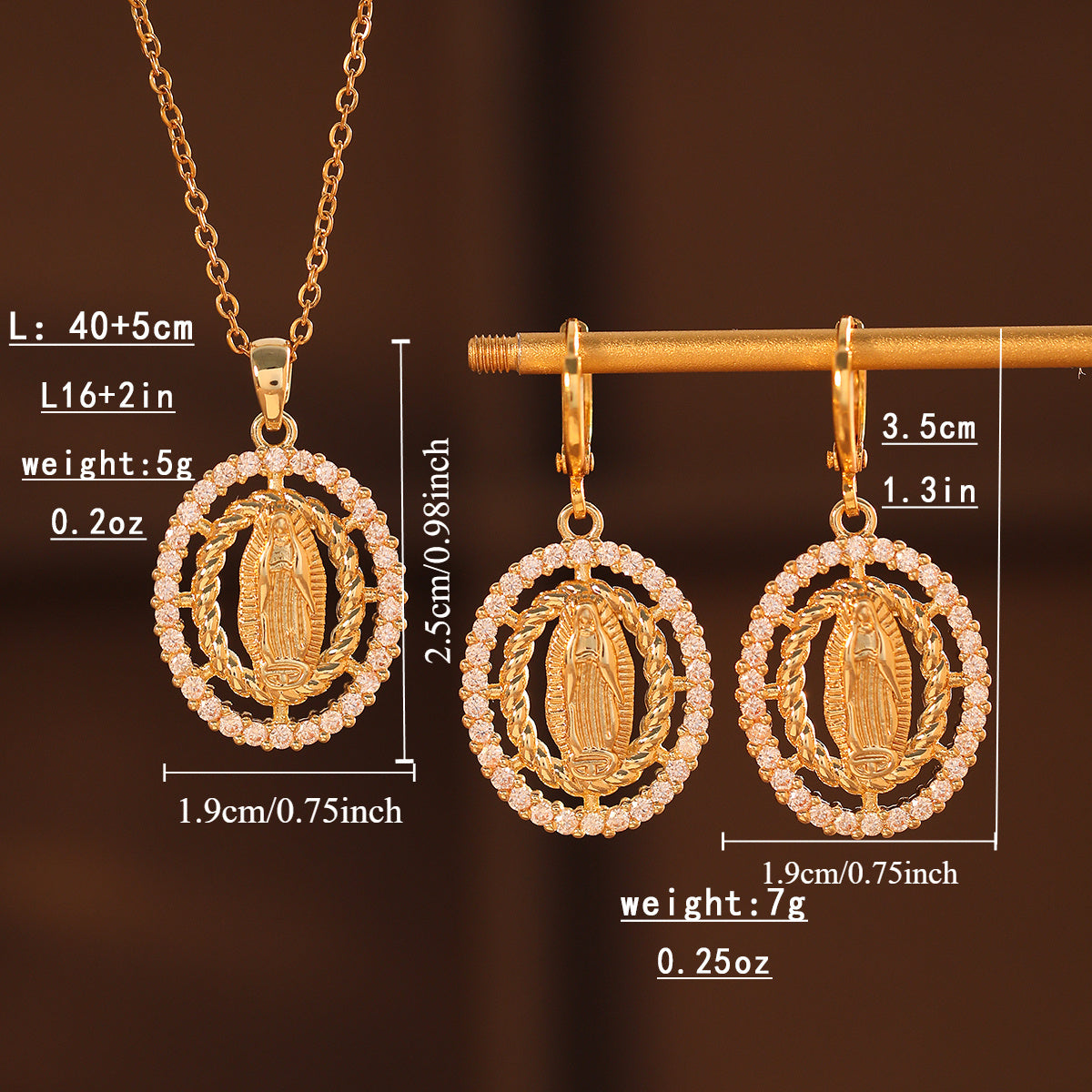 Elegante conjunto de joyería de dos piezas, collar y pendientes, colores vibrantes para ropa formal