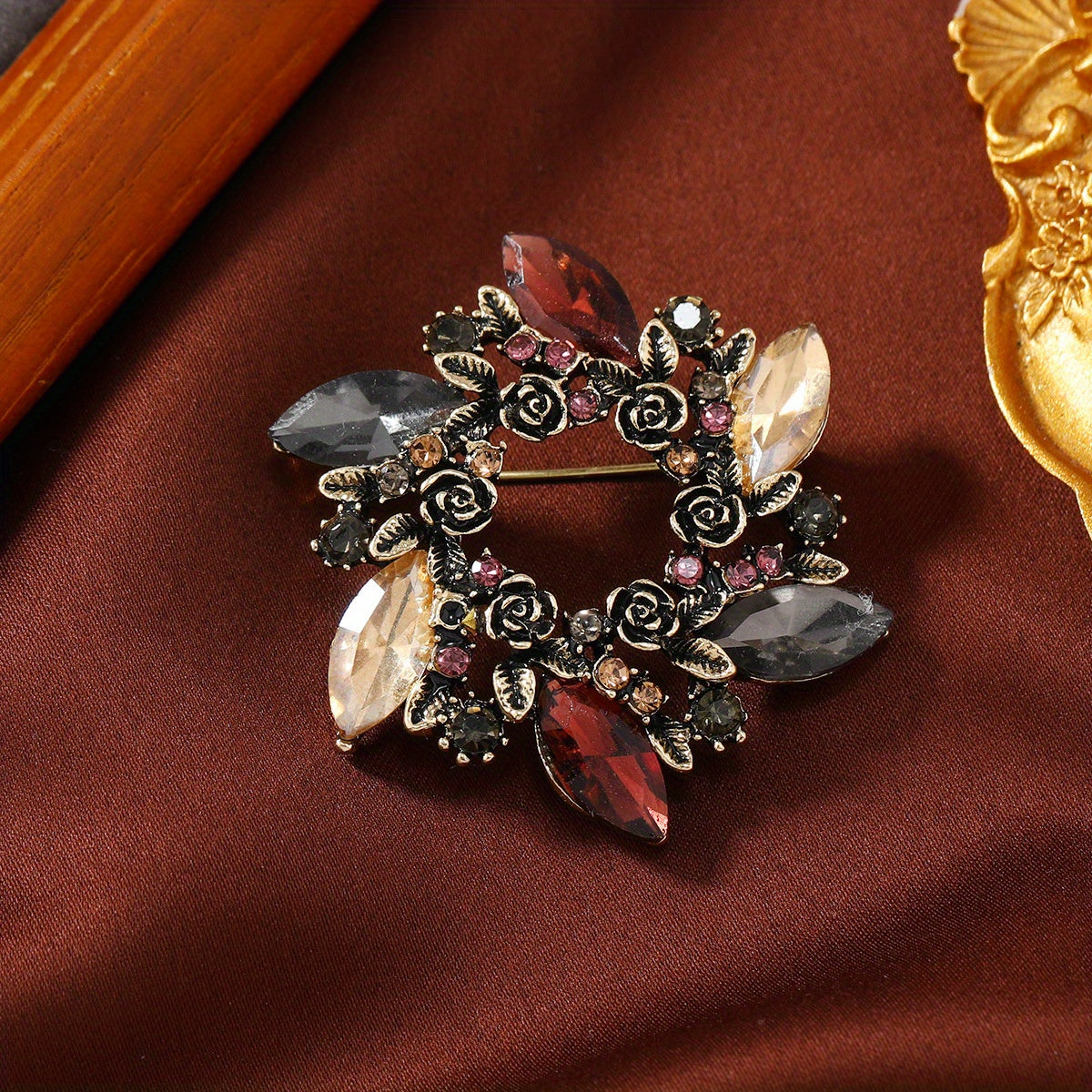 Vintage-Inspired Crystal Brooch Pin with Rhinestone Accents for Dresses and Sweaters