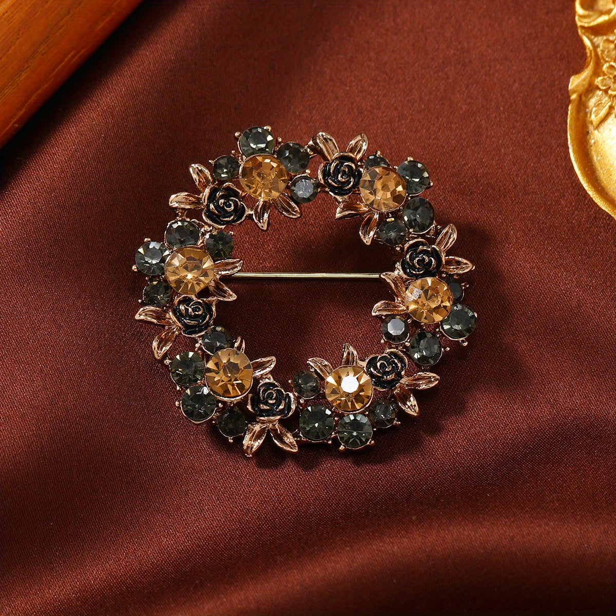 Vintage-Inspired Crystal Brooch Pin with Rhinestone Accents for Dresses and Sweaters