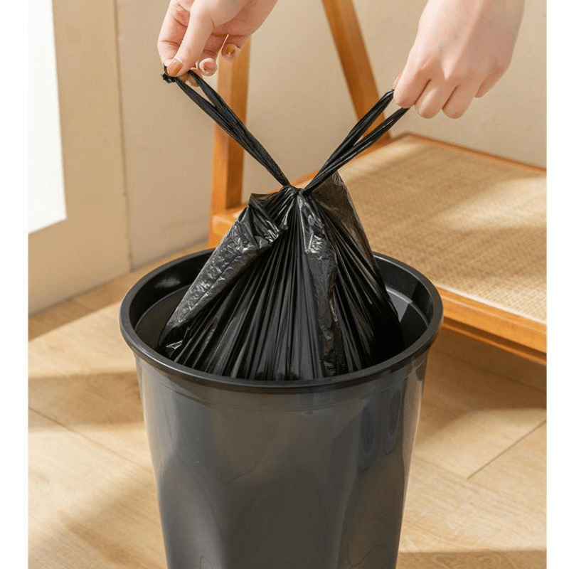100 Black Extra Thick Leak-Proof Trash Bags with Handles for Kitchen Yard Cleanup