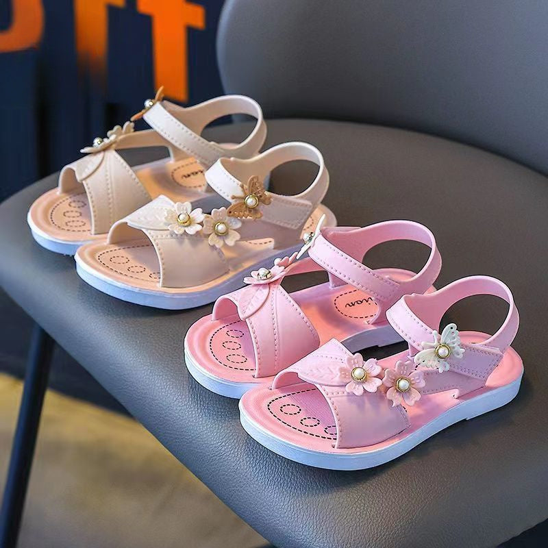 Yangi zamonaviy qizlar sandallari, ko'p funksiyali gullar dizayni va yumshoq, qulay taglik bilan.