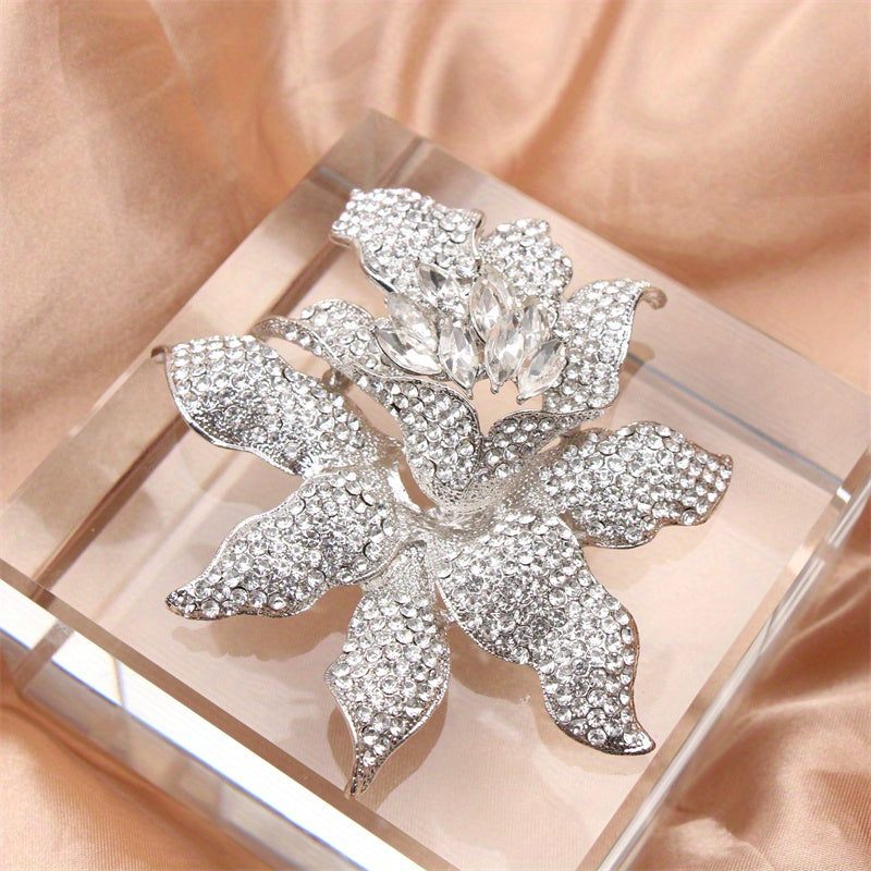 Elegant Rhinestone Flower Brooch for Women Irregular Shape Jewelry Accessories