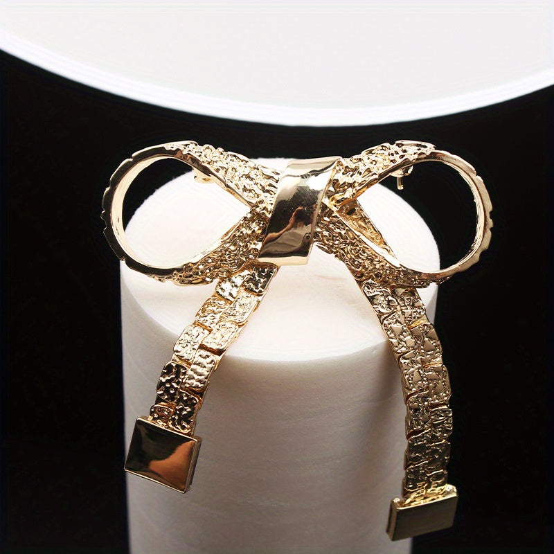 Vintage Gold Plated Brooch with Movable Bow