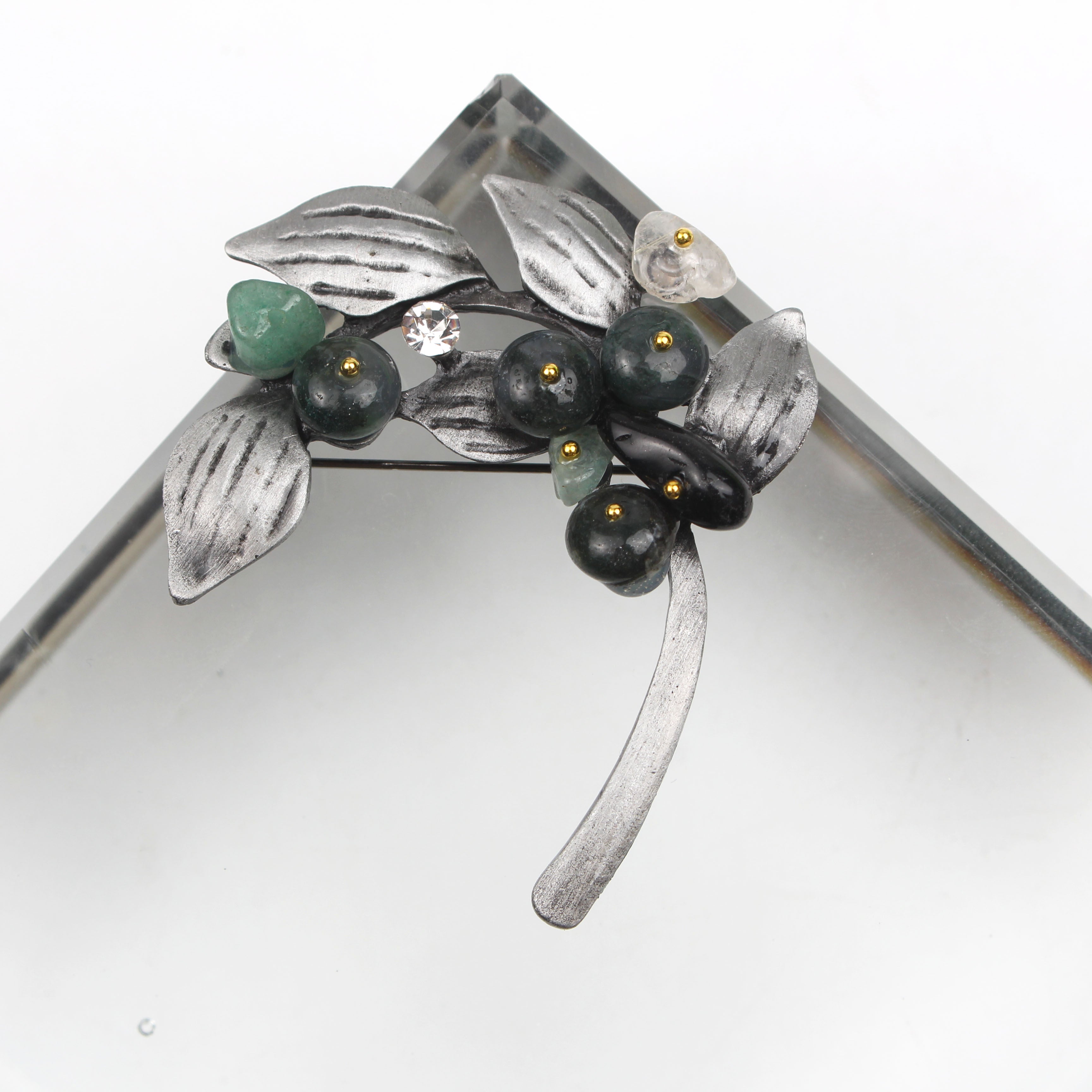 Enamel Leaf Brooch Silver Tone Elegant Plant Design Gift for Women