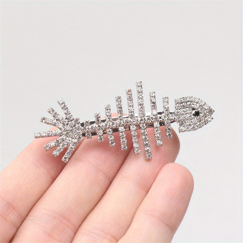 Women's Fish-Shaped Brooch with Rhinestones and Enamel Detailing