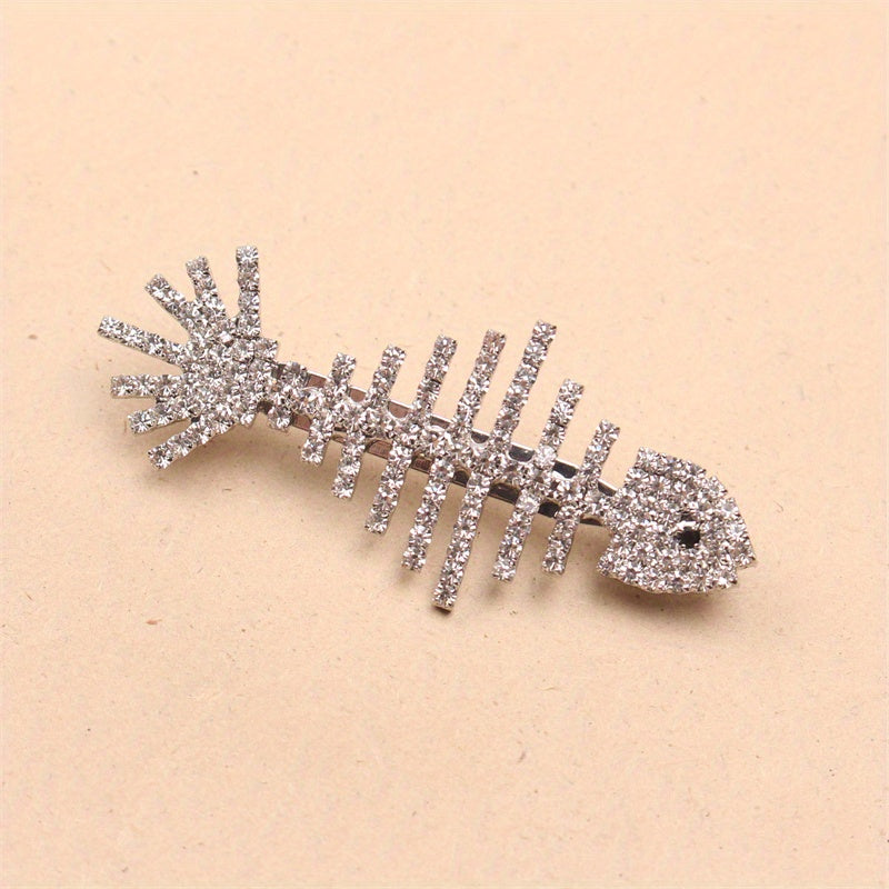 Women's Fish-Shaped Brooch with Rhinestones and Enamel Detailing
