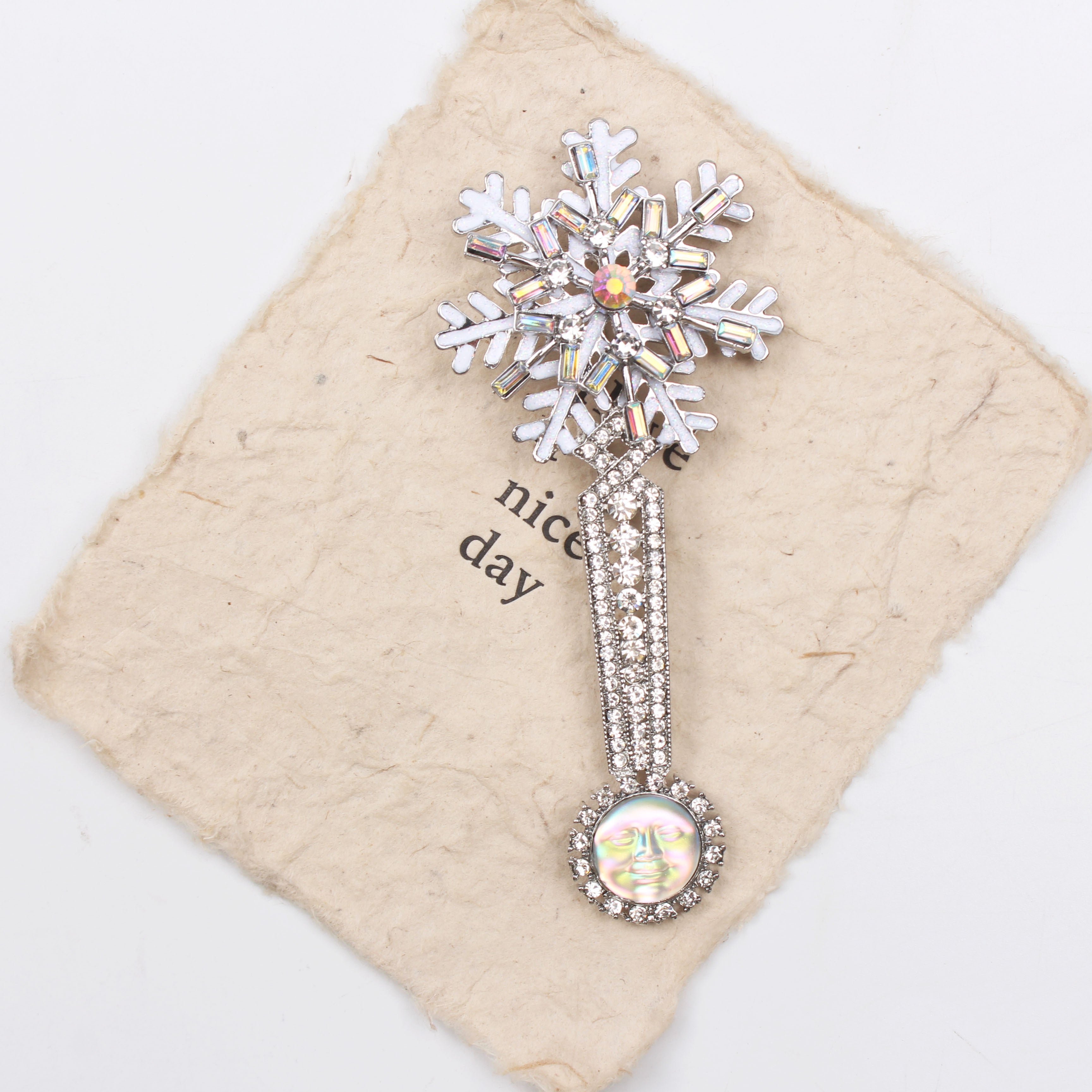 Роскошный нетрадиционный брошь с имитационной жемчужиной в виде снежинки для праздничного подарка