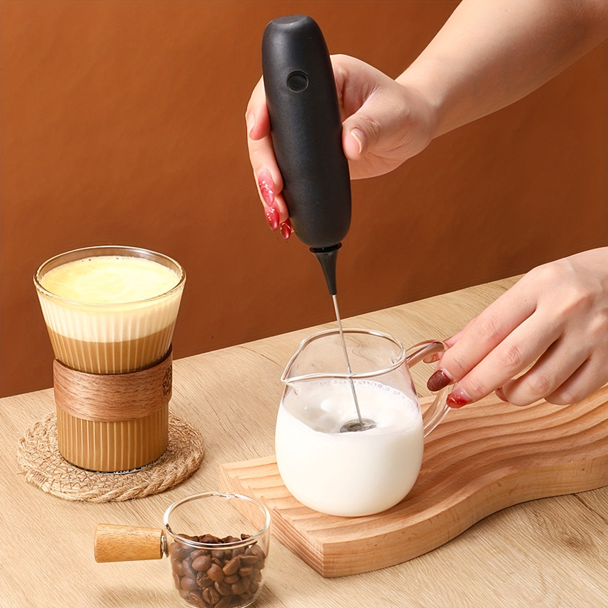 Electric Milk Frother Handheld 4W Cordless Easy to Use for Lattes Cappuccinos