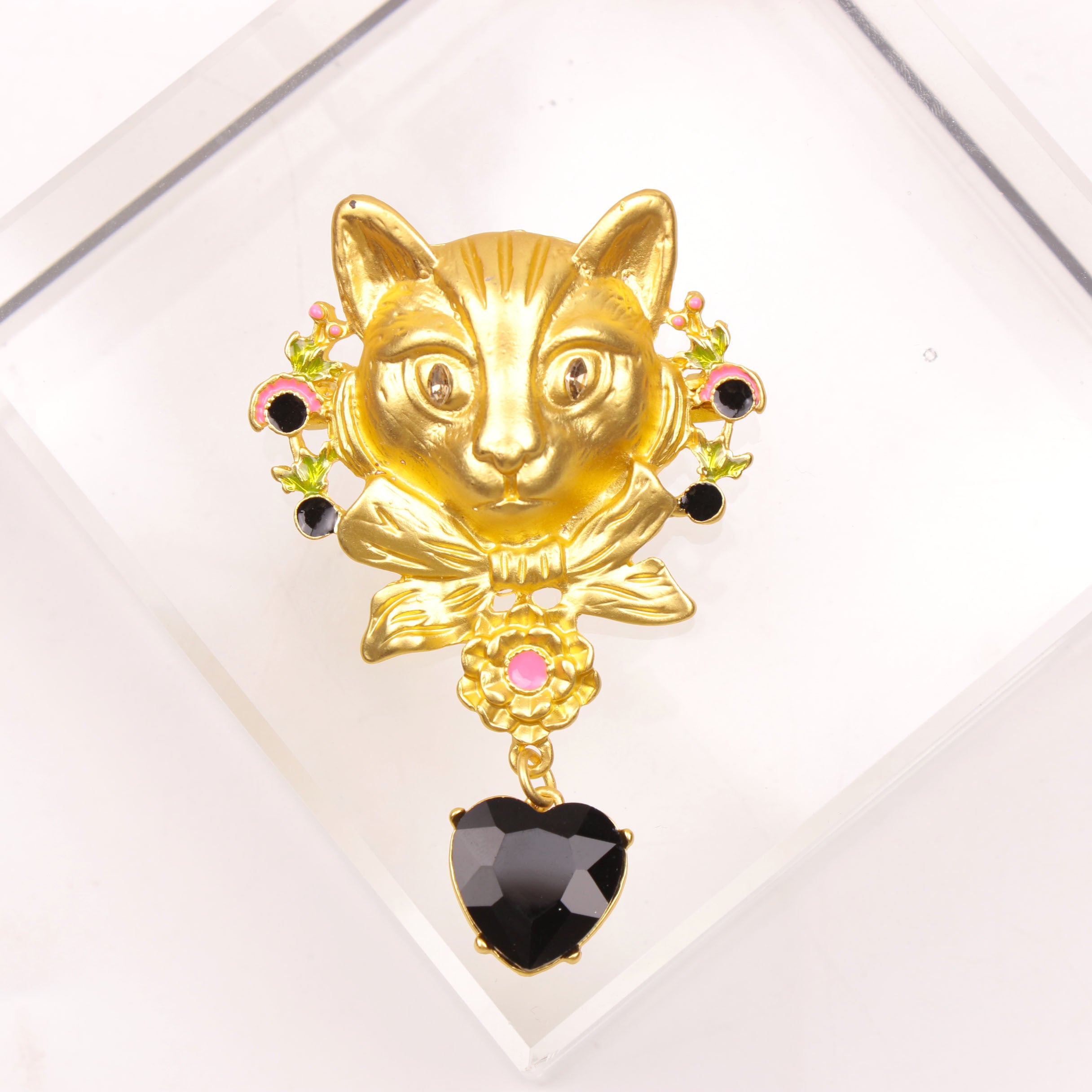 Vintage Cat Brooch Pin Enamel Animal Shape Gothic Jewelry Accessory