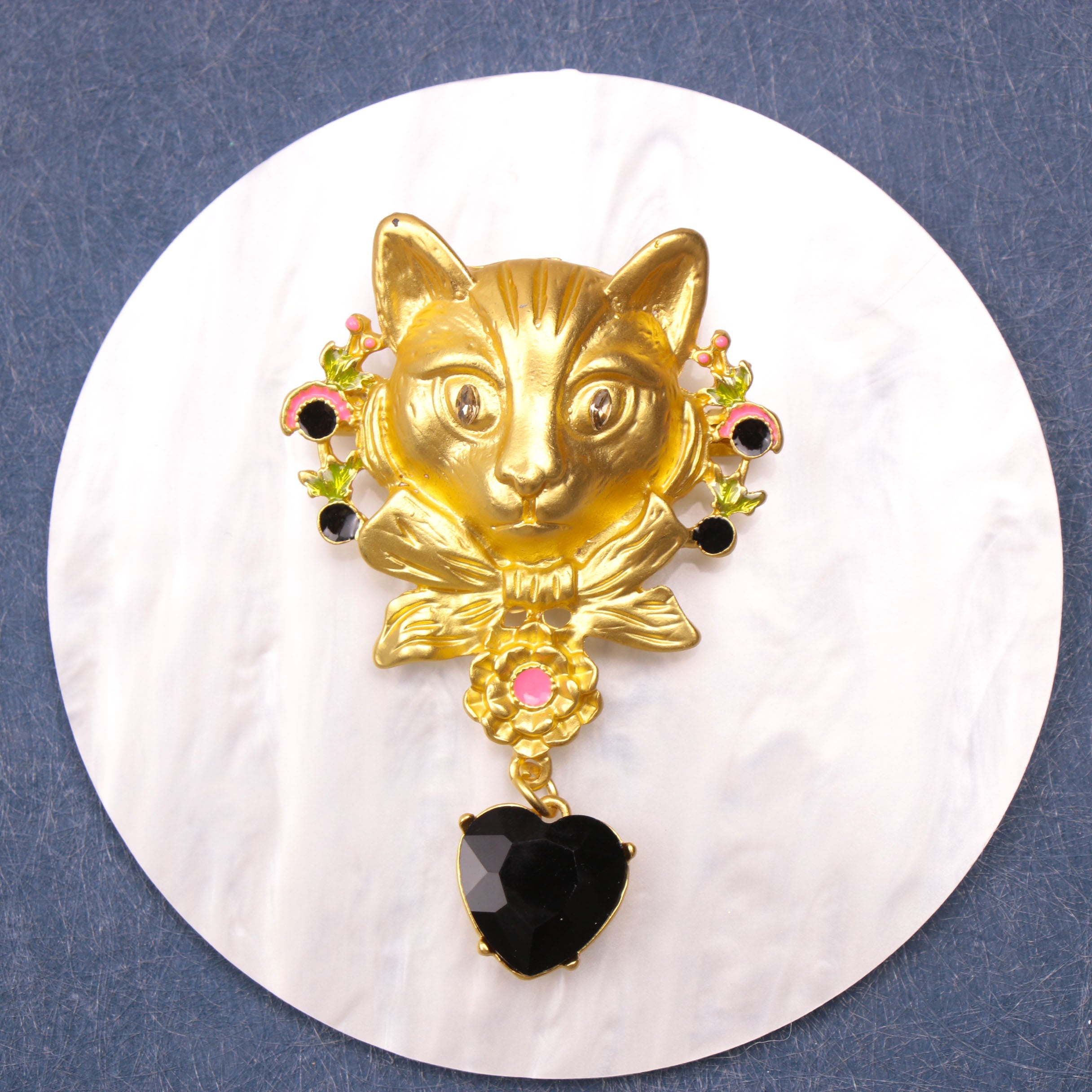 Vintage Cat Brooch Pin Enamel Animal Shape Gothic Jewelry Accessory