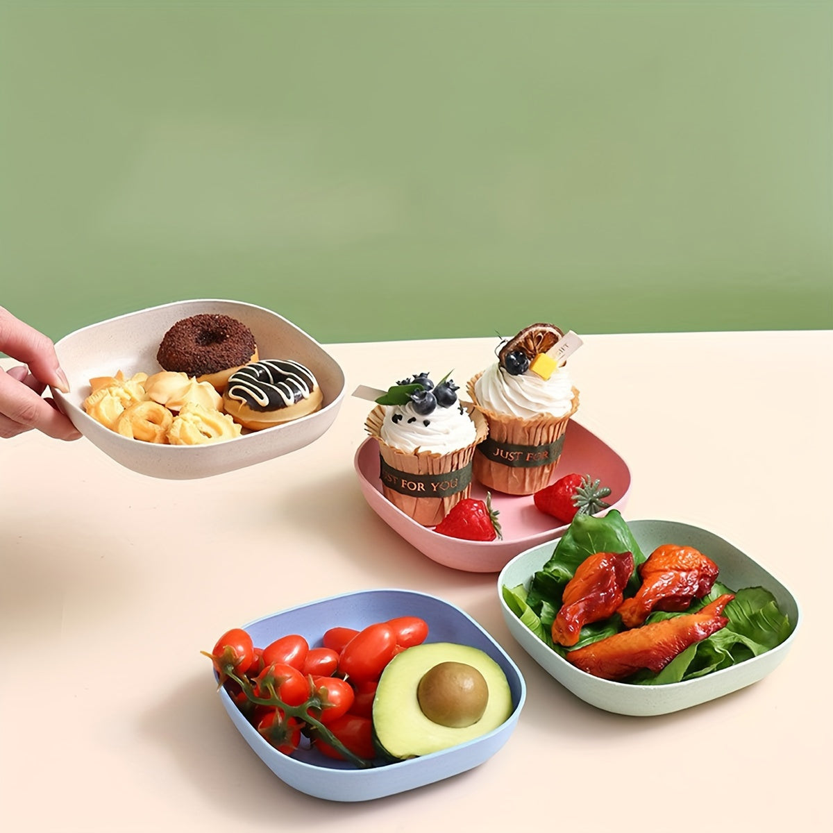 Set of 10 Plastic Bone-Shaped Serving Dishes in Assorted Colors for BBQs and Parties