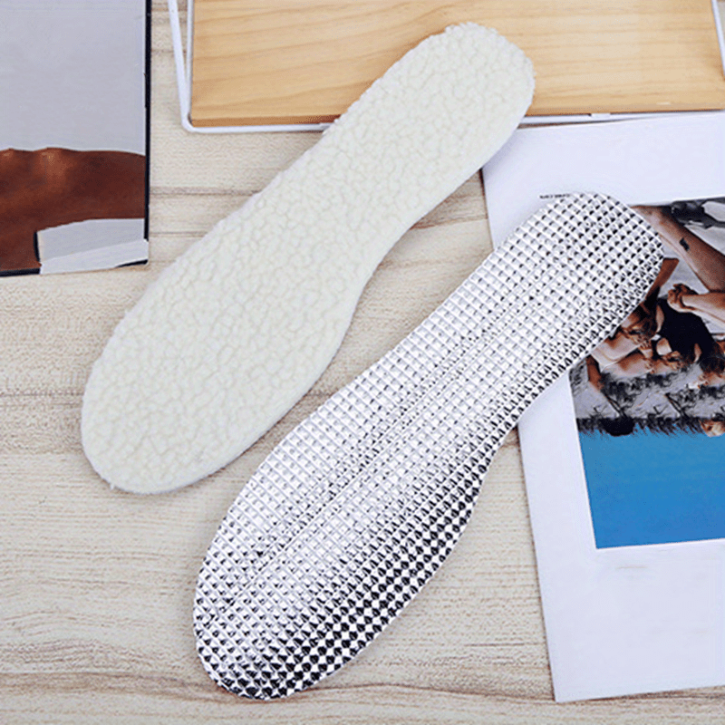 2 Pairs Warm Plush Aluminum Foil Insoles Waterproof Comfortable Shoe Pads