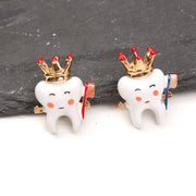 Enchanted Tooth Crown Brooches for Women Stylish Jewelry Accessories