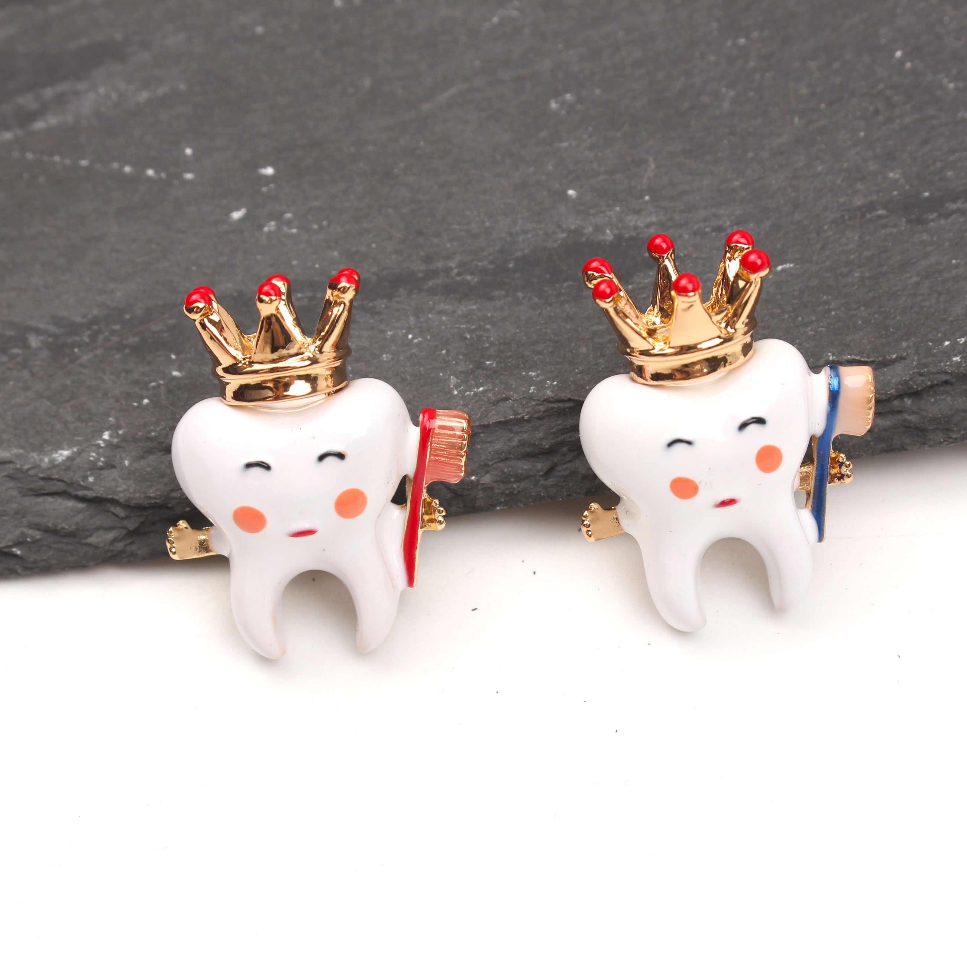 Enchanted Tooth Crown Brooches for Women Stylish Jewelry Accessories
