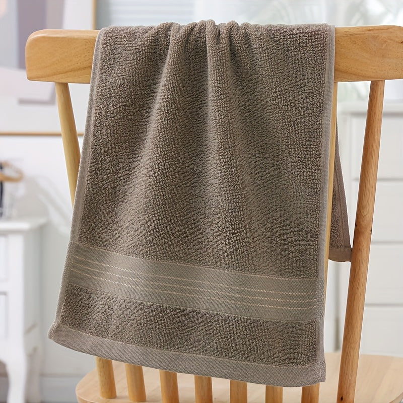 100% Cotton Hand Towel with Modern Grid Pattern 300GSM Absorbent Rectangular