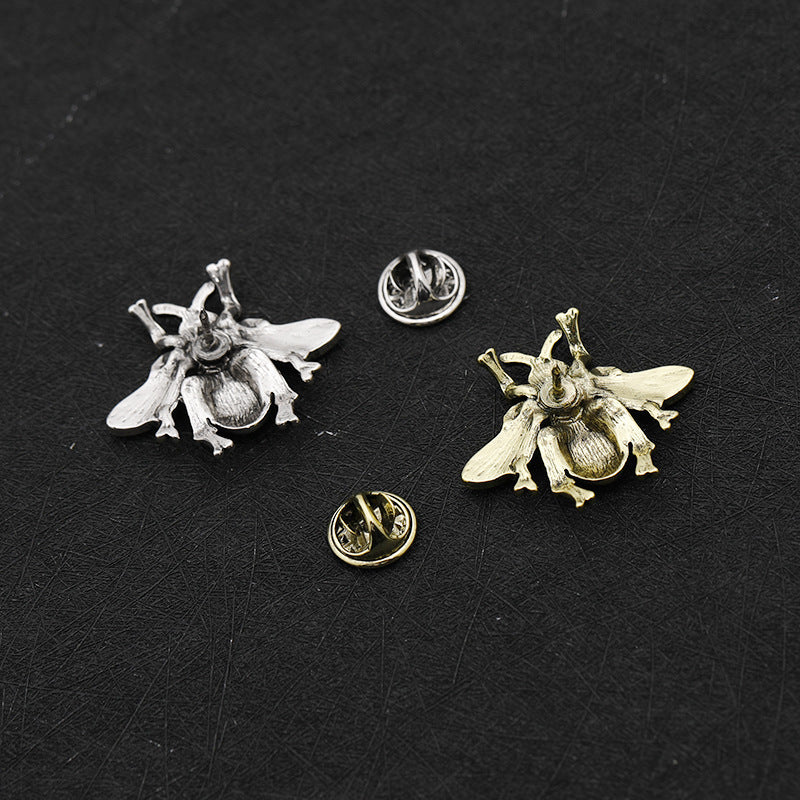 Animal-Shaped Alloy Brooch Pin for Clothing and Bags Stylish Accessory