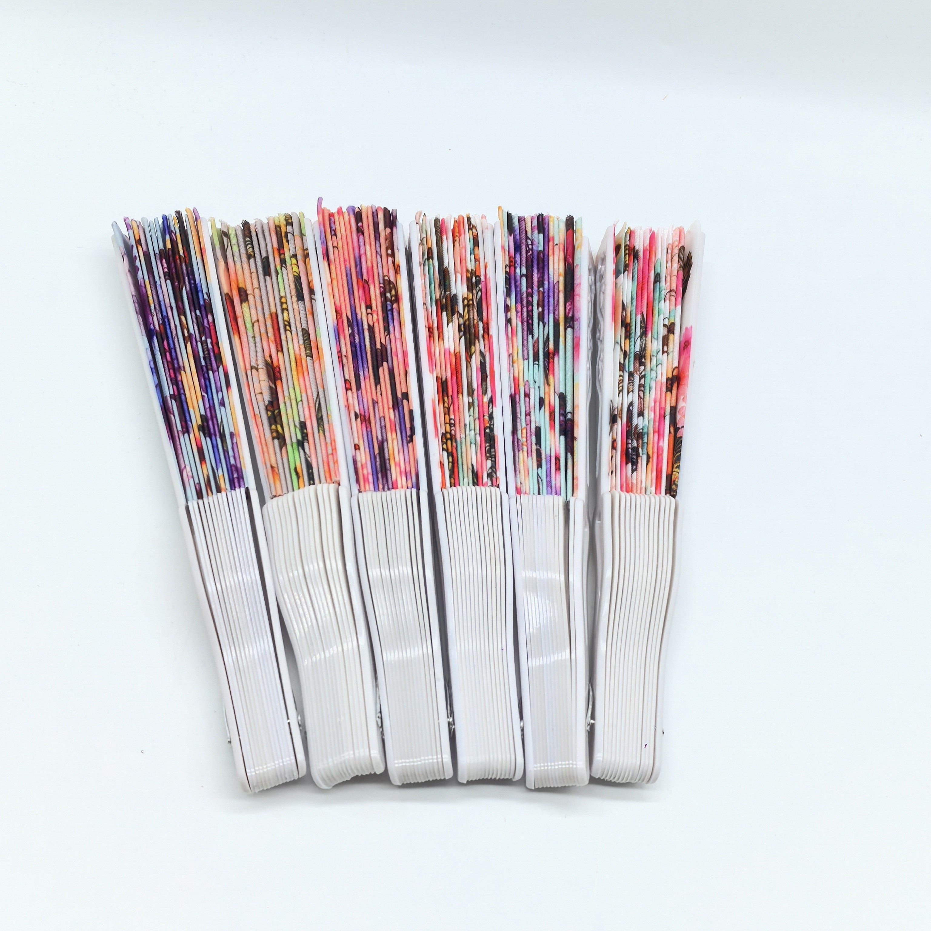 Foldable Linen Fans with Butterfly and Floral Design for Photoshoots and Summer Comfort (6 or 12 Pack)