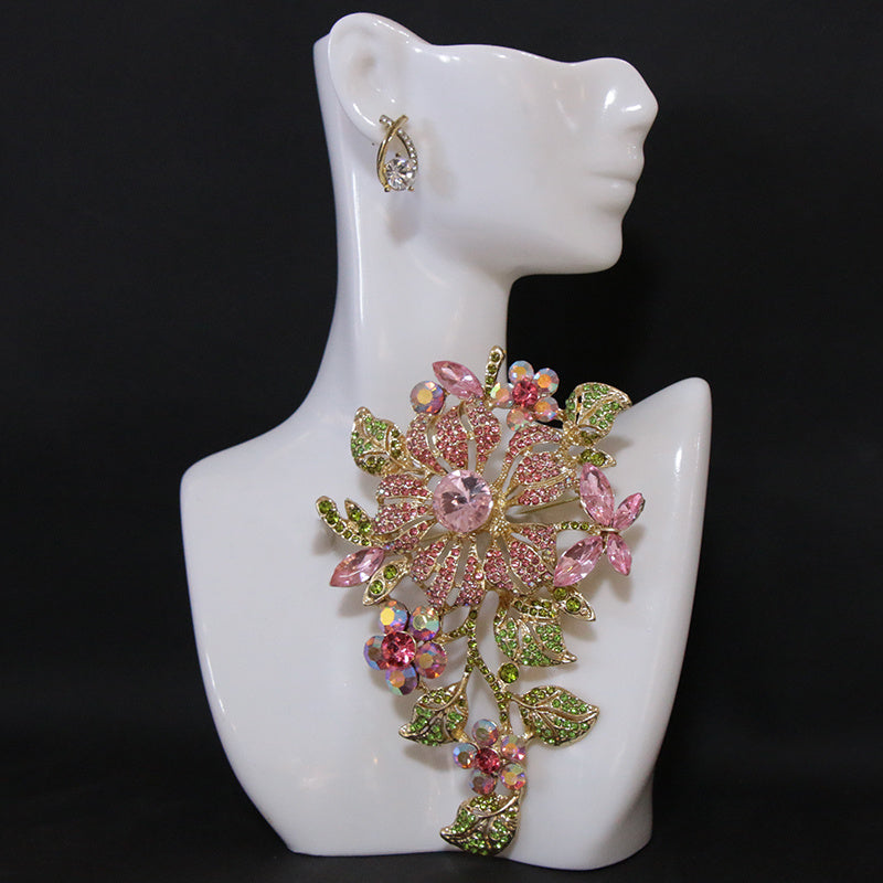 Elegant Rhinestone Flower Brooch for Dresses and Sweaters, Botanical Design