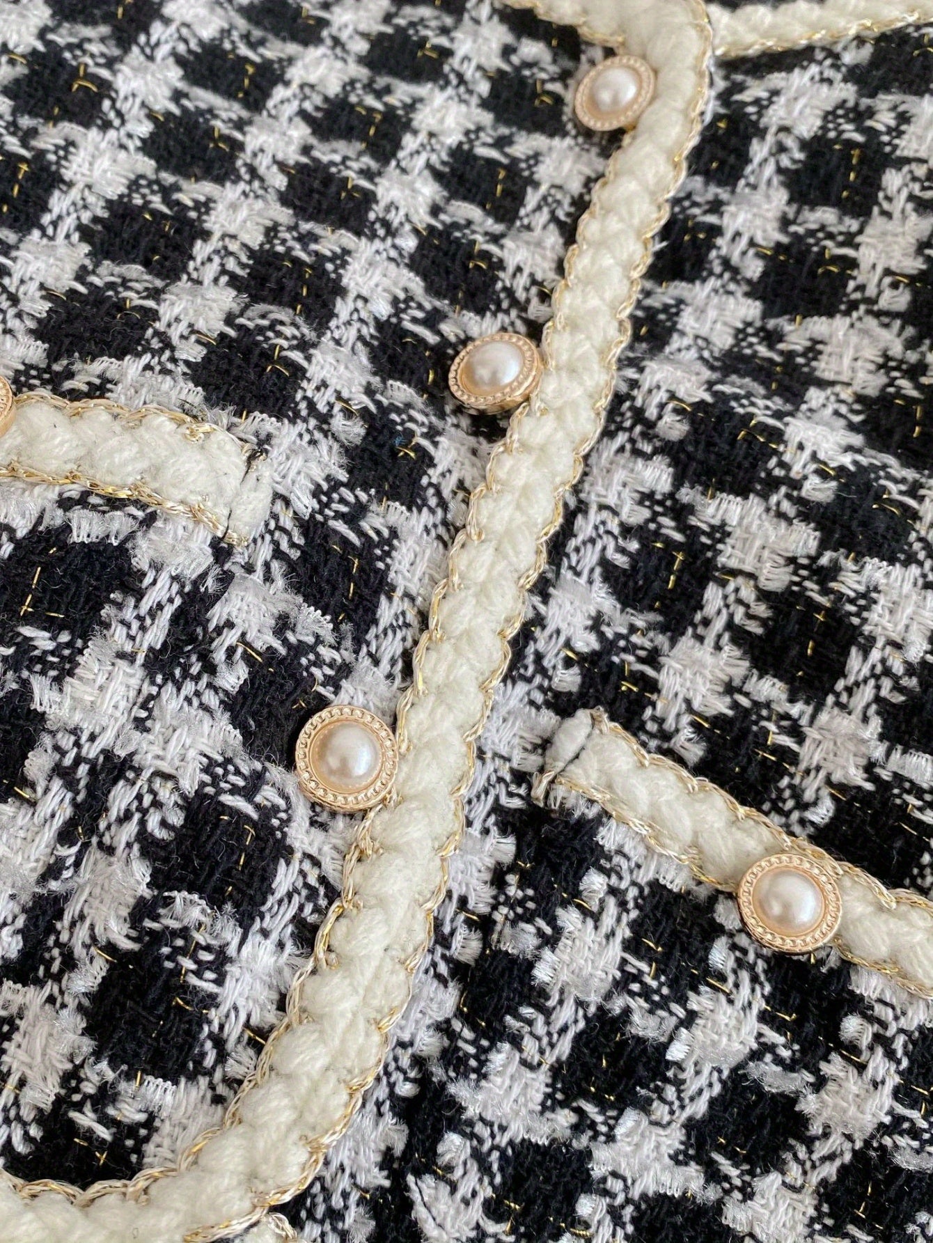 Children's Two-Piece Outfit with Checkered Shirt Jacket and Shorts for Spring and Autumn