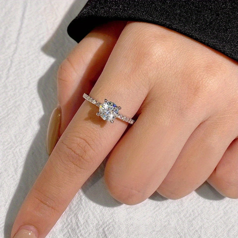 Moissanite Engagement Ring 1/2/3/5/10ct Four-Prong Setting Wedding Jewelry for Her