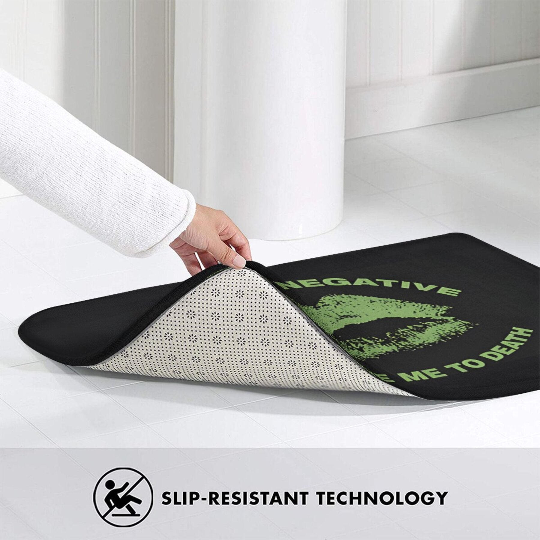 Type O Negative san'atidan ilhomlangan sirpanmaydigan eshik oldi gilami - Oson yuviladigan, yengil polyester gilam, yashash xonasi va yo'lakka uslub qo'shish uchun