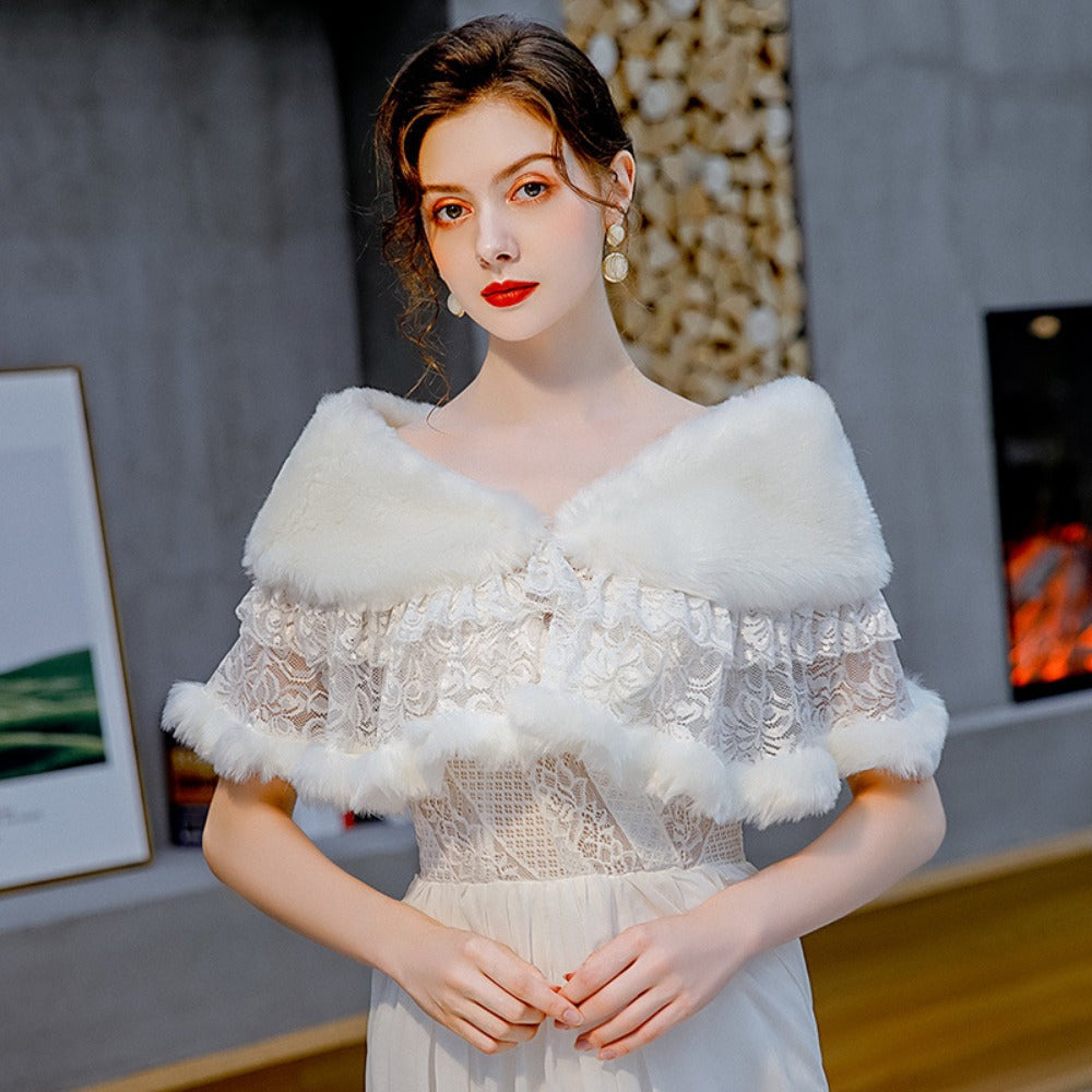 Elegant Bridal Shawl in Baroque Style with White Fur and Lace for Weddings