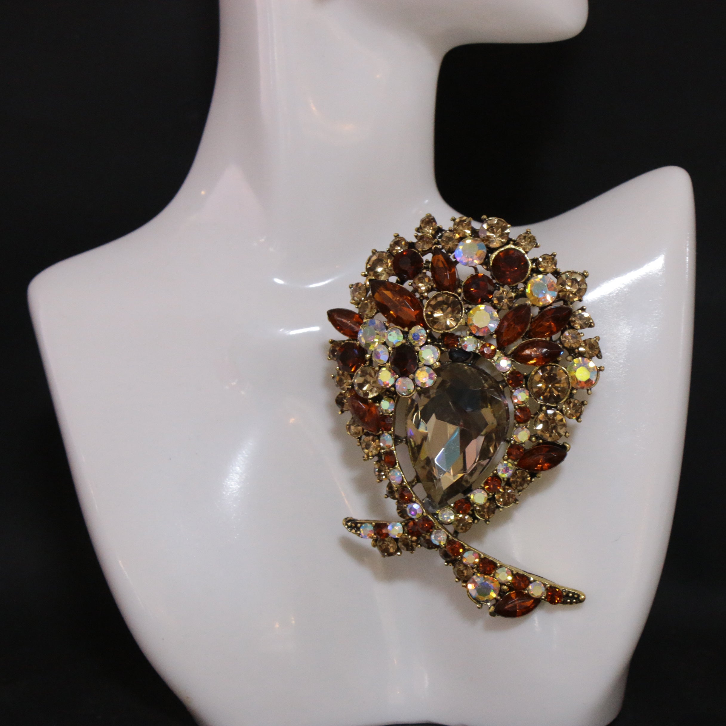 Women's Rhinestone Lapel Pin for Dresses and Clothing Stylish Decorative Accessory