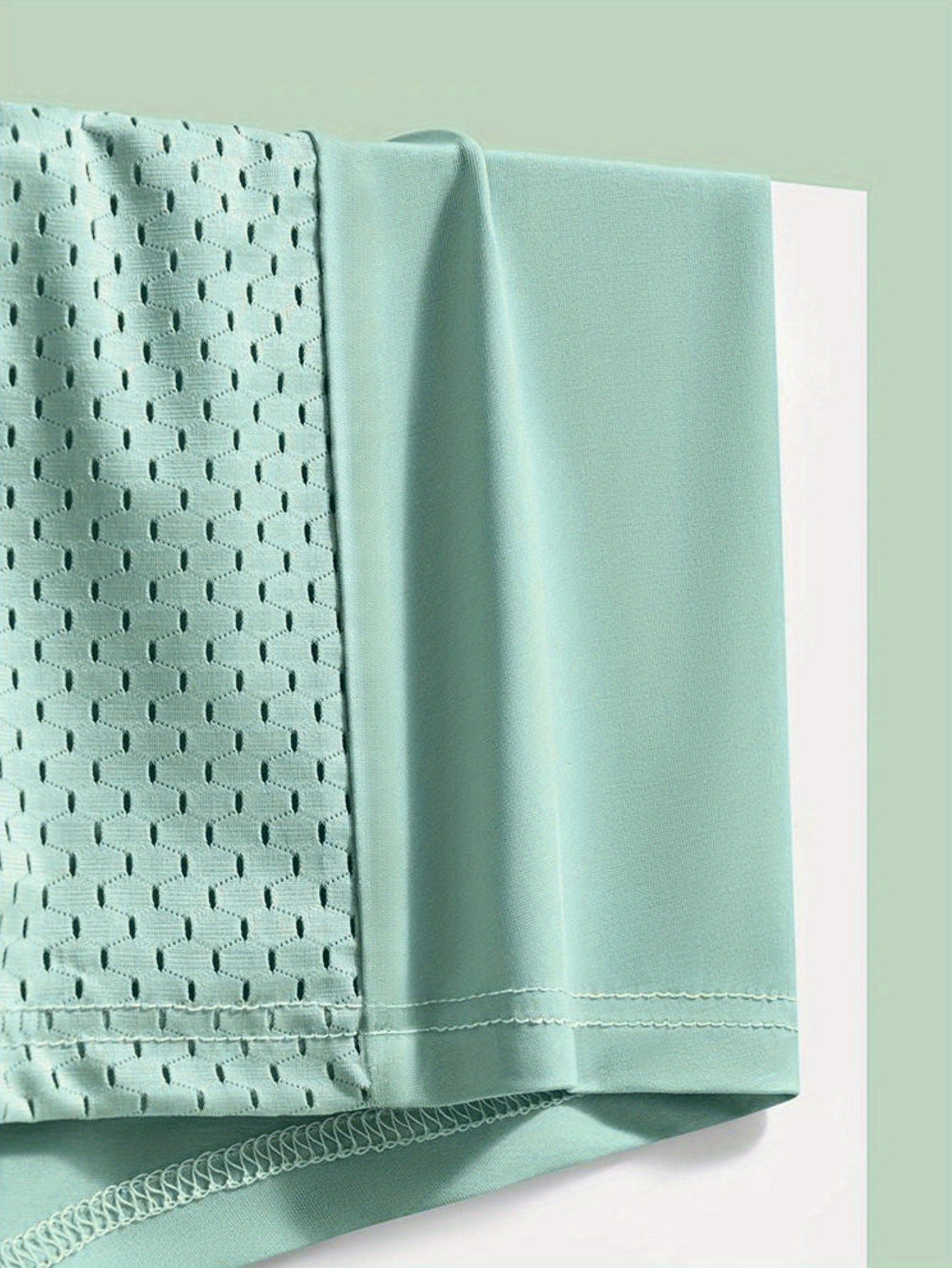 3-Pack Erkaklar uchun Bokser Shortlari, Havo O'tkazuvchi Tarmoq Patch va Elastik Polyester bilan, Osmon Moviy, Qora va Qora Kulrang Ranglarda.