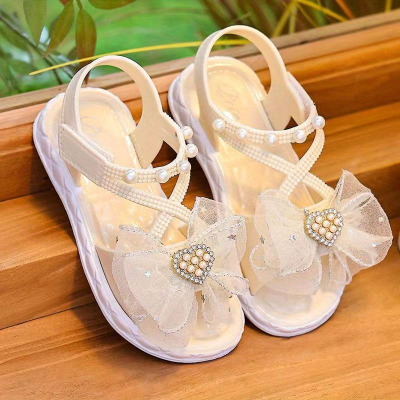 Детские принцессы сандалии с сердечком и цветочным дизайном, нескользящая мягкая подошва для пляжа и лета
