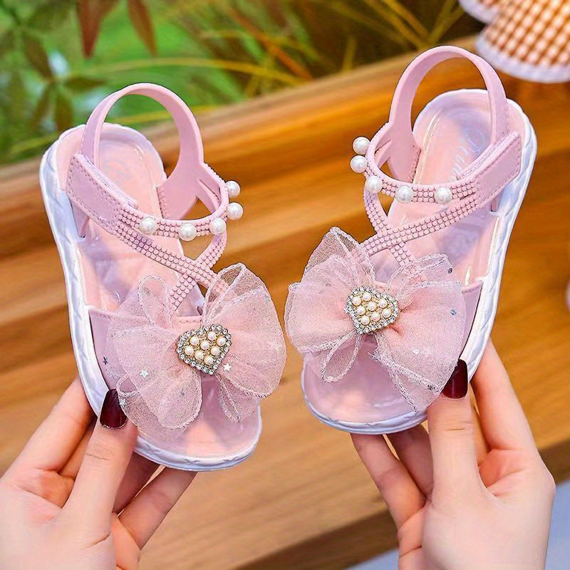 Girls' Princess Sandals with Heart and Floral Design Non-Slip Soft Sole for Beach and Summer