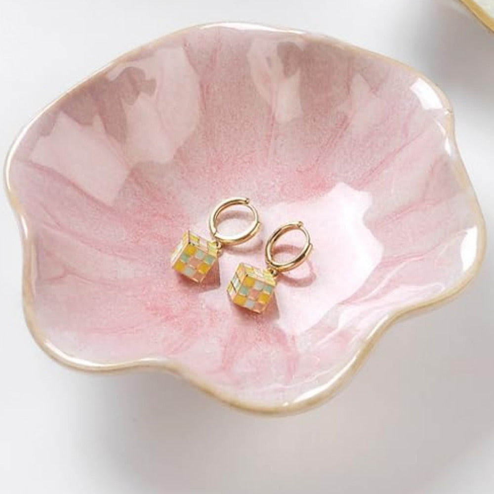 Bandeja de cerámica rosa para joyas, anillos, llaves y objetos pequeños. Regalo elegante para cumpleaños o Día de San Valentín