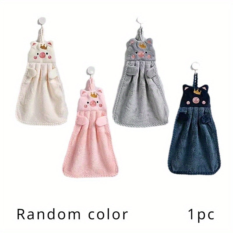 Yumshoq koral kadife materialidan tayyorlangan, tez quriydigan va namni yaxshi so'radigan, cho'chqa shaklidagi qiziqarli qo'l sochiq. Osish halqasi mavjud, qo'llarga yumshoq va plush tuzilishga ega. Hammom uchun mukammal funksional dekor elementi.