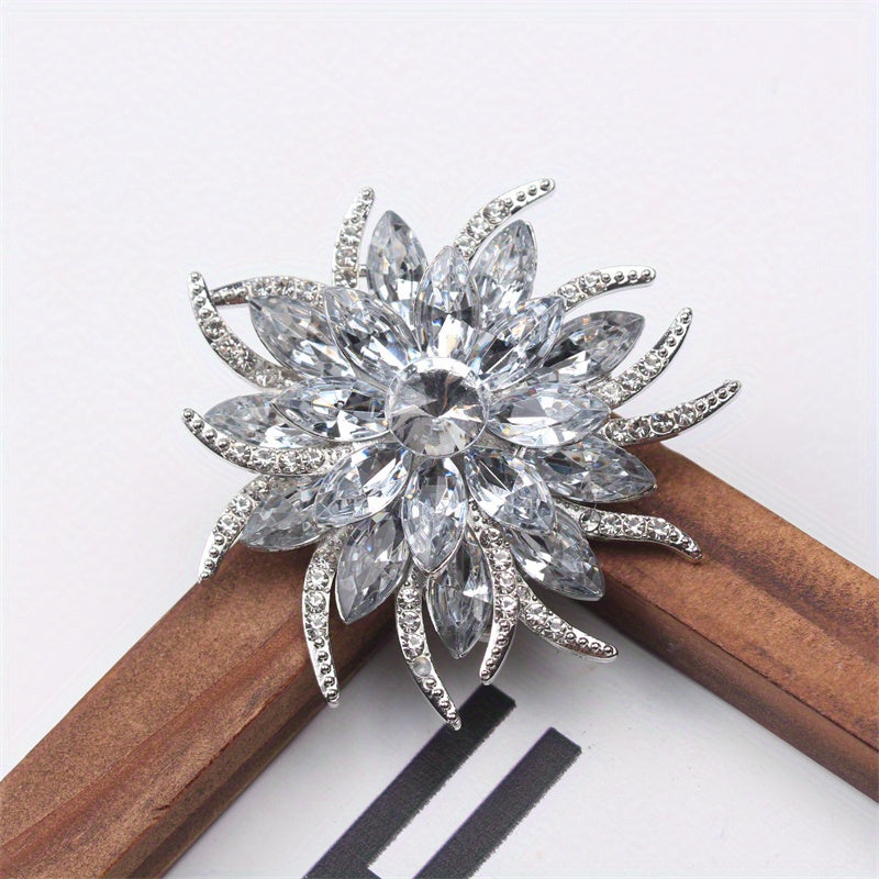 Women's Rhinestone Floral Brooch for Suits and Sweaters Elegant Corsage Accessory