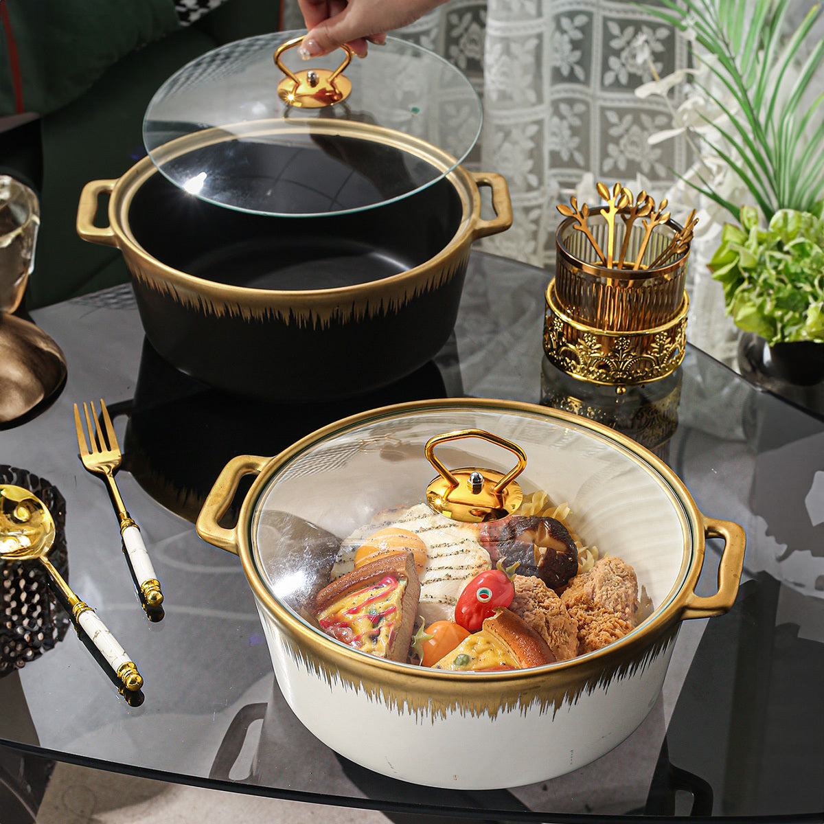 Ceramic Soup Pot with Lid, 3 Quart, Versatile for Kitchen and Dining