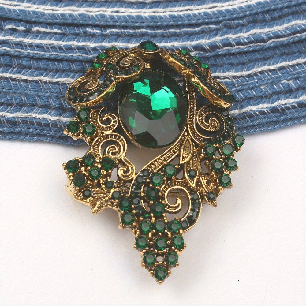 Vintage Crystal Glass Brooch with Rhinestone Flower for Elegant Accessories