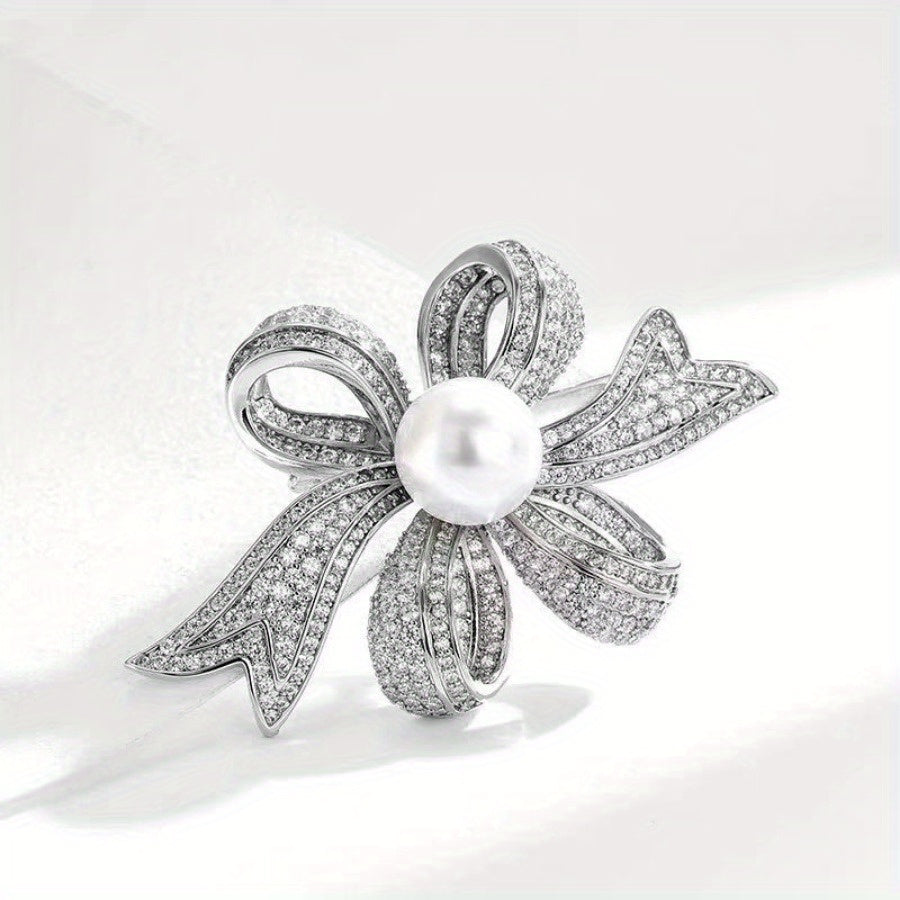 Elegant Pearl Brooch Flower Design for Women and Men Jewelry Accessory