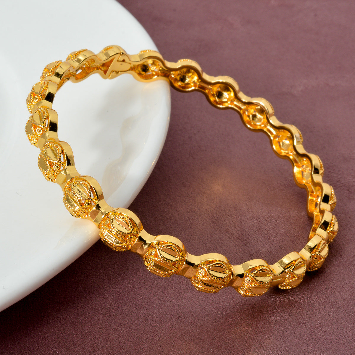 Luxury Gold Copper Bracelet Set for Women Geometric Carved Round Jewelry Gift for Wedding and Gift