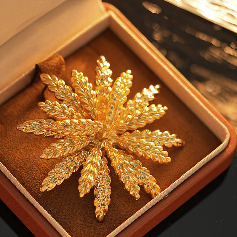 Vintage Gold Wheat Brooch with Plant Emblem Alloy Jewelry for Men and Women