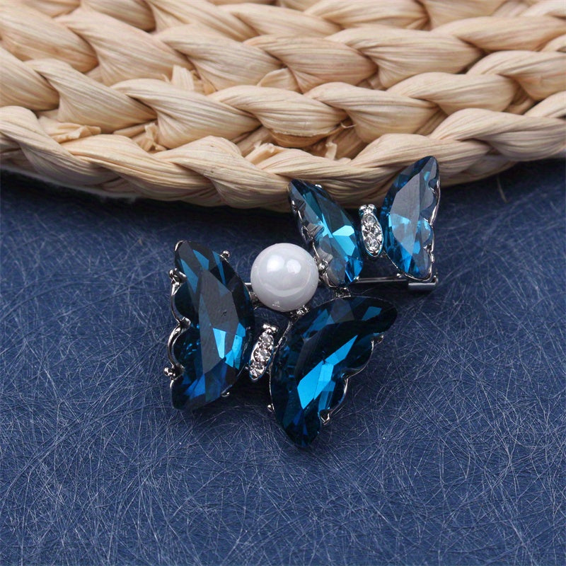 Butterfly Brooch Pin with Rhinestones and Pearl for Clothing Bags Hats Jewelry