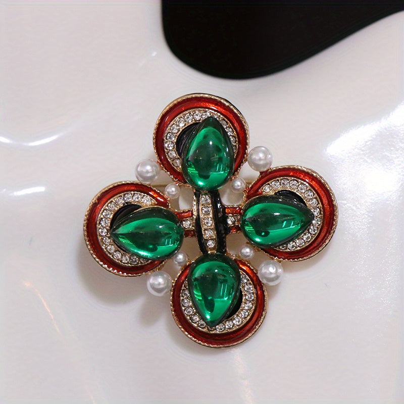 "Vintage Rhinestone Brooch Pin G'arbiy Xoch Dizayni, Shisha Marvaridlar va Noaniq Shakllar bilan bezatilgan, Hashamatli va Nafis Saroydan ilhomlangan Ko'rinish uchun"