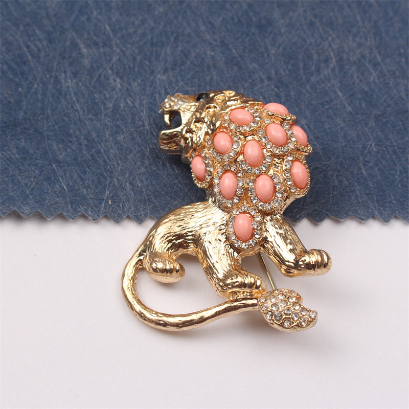 Rhinestone Lion Brooch Stylish Jewelry Accessory for Women and Men