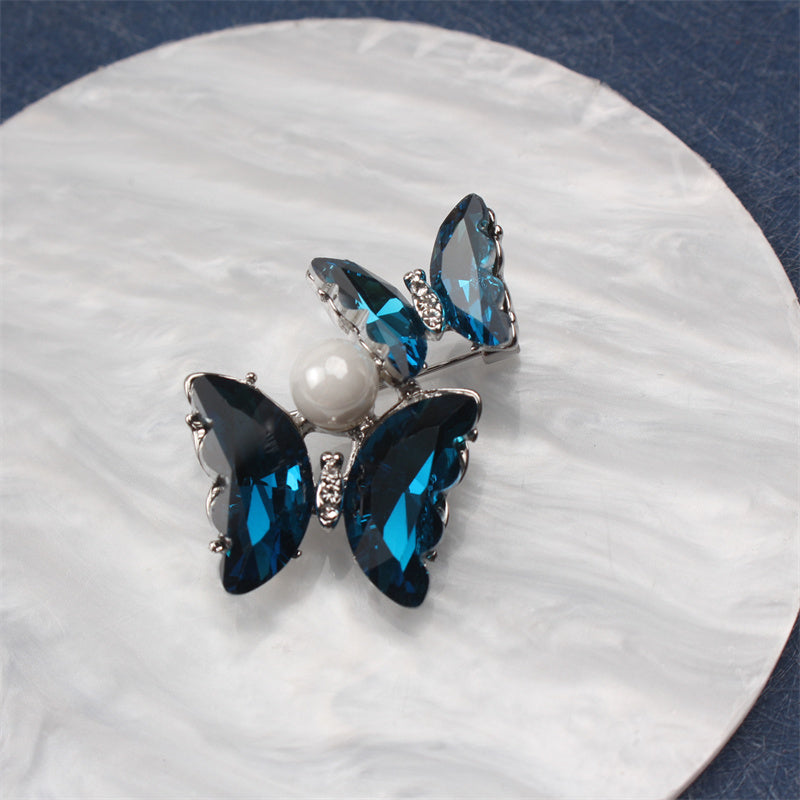 Broche de mariposa azul para mujer, esmalte, perla, aleación, pin de blazer con efecto ombré